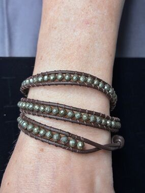 Silpada Handcrafted Brown Leather Wrap Bracelet with silver Faceted Beads, nwt